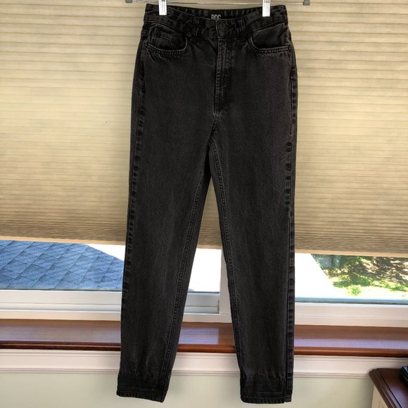 BDG Urban Outfitters High Waist Mom Jeans Minimalist Goth Grunge Timeless - Picture 1 of 12